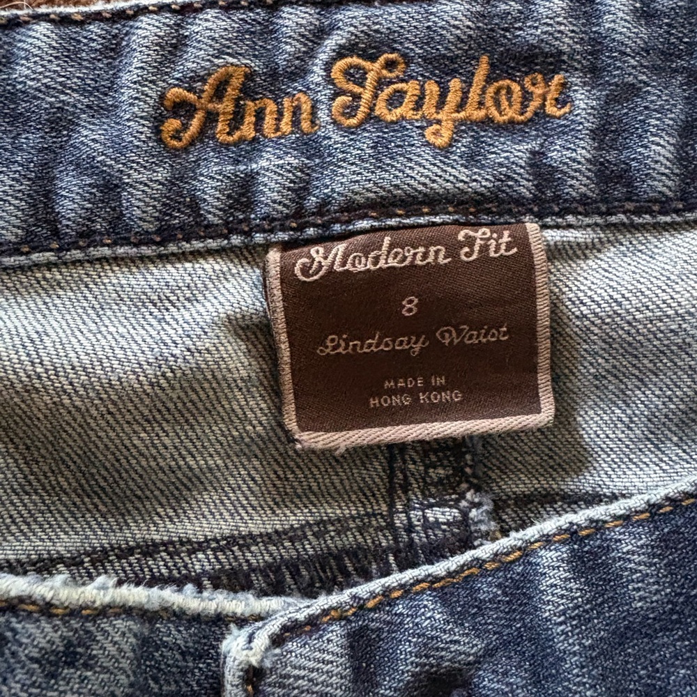 Women’s Ann Taylor ‘Modern Fit Lindsey Waist, bootcut jeans.